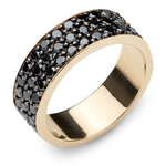 złoty pierścionek z czarnymi diamentami