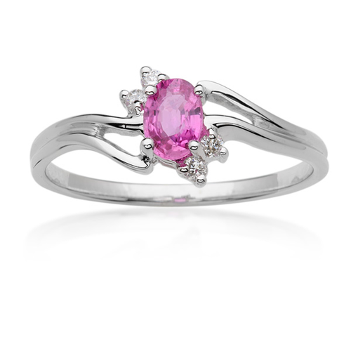 Oryginalny pierścionek z białego, polerowanego złota z przepięknym i rzadkim kamieniem - różowym szafirem i brylantami.